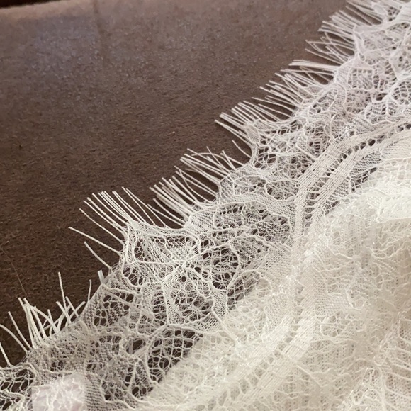 NWT Candies Top XXL Lace Neckline - Picture 5 of 5